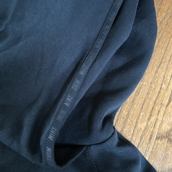 NWT Nike Black Hoodie - Picture 3 of 6
